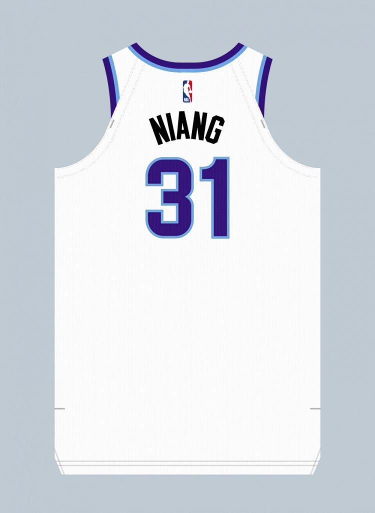 球衣记者透露尼昂重返爵士后将继续选择31号 此前他曾使用该号码