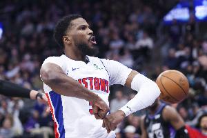 app下载-湖人旧将！比斯利三分10中6砍半场最高18分 正负值+3