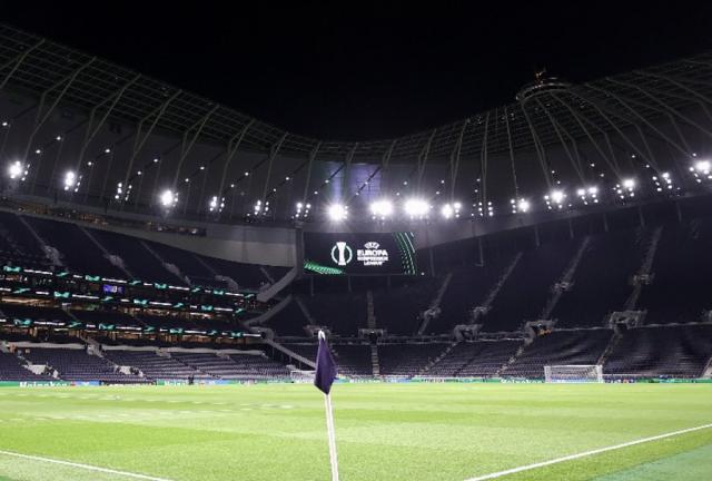 体育视频直播-英超再次被疫情笼罩，热刺欠下大波比赛怎么还？