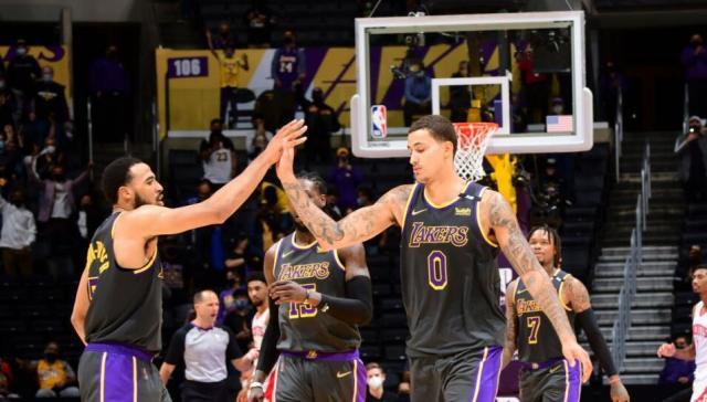 体育视频直播-伤病影响洛城纽约4大劲旅 完全体湖人快艇哪家强？