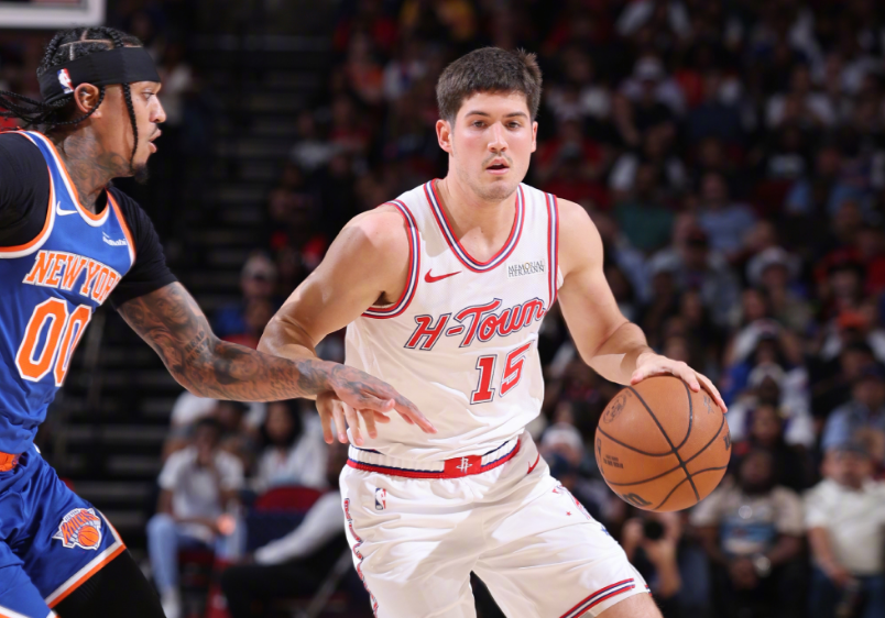 kaiyun 官网-火箭vs雄鹿前瞻：3连胜火箭状态回暖，雄鹿无欲无求难赢球