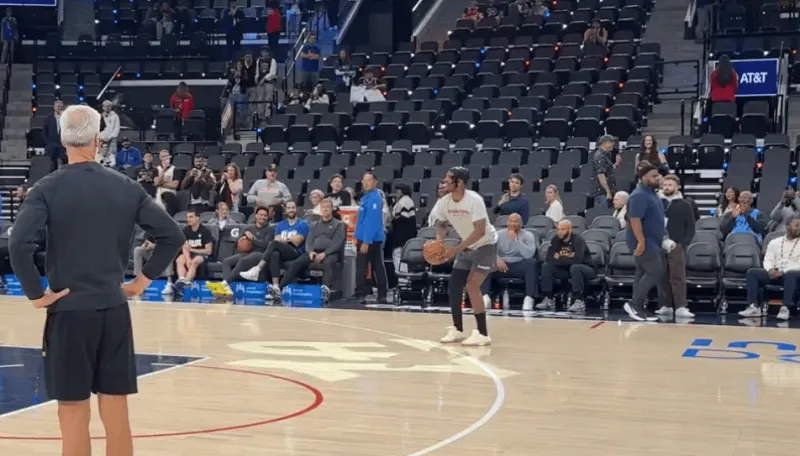 网页版登录入口-勇记：巴特勒目前随勇士现身洛杉矶，他已经不用拐杖了